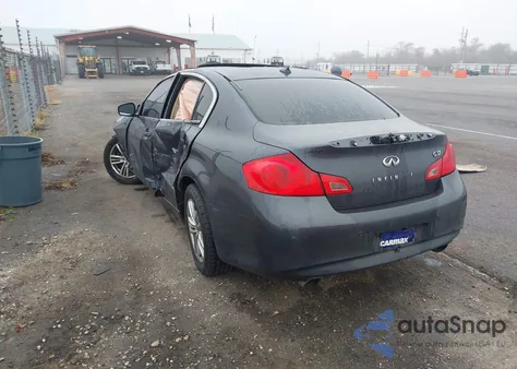 2011 Infiniti G37 Journey z USA, uszkodzony, nr VIN JN1CV6AP3BM502173
